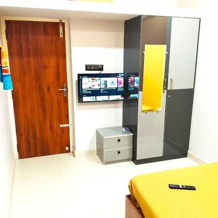 Asshappystayinn Hotel Tiruchirappalli Екстер'єр фото