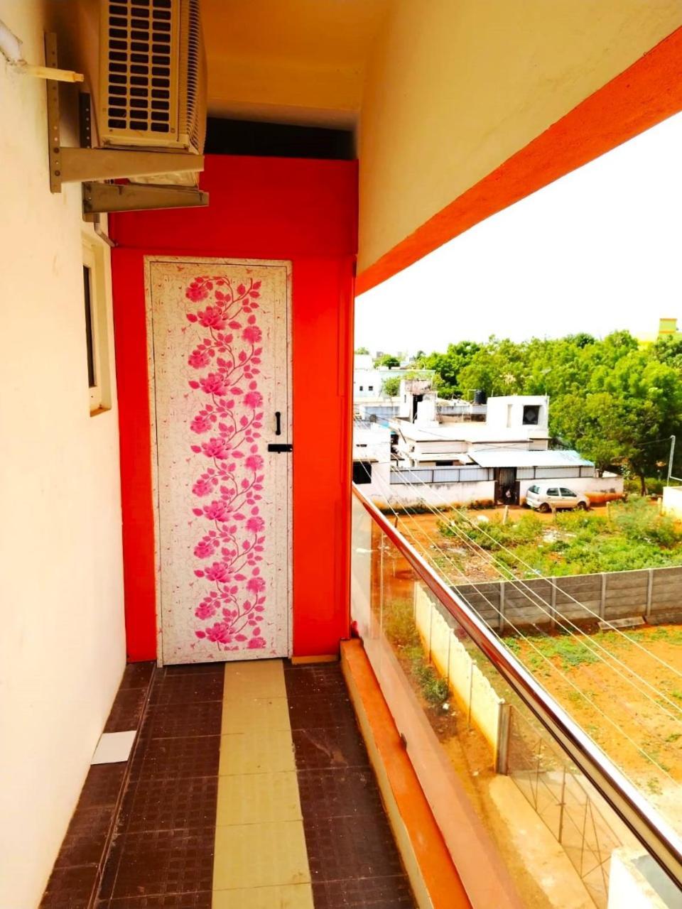 Asshappystayinn Hotel Tiruchirappalli Екстер'єр фото
