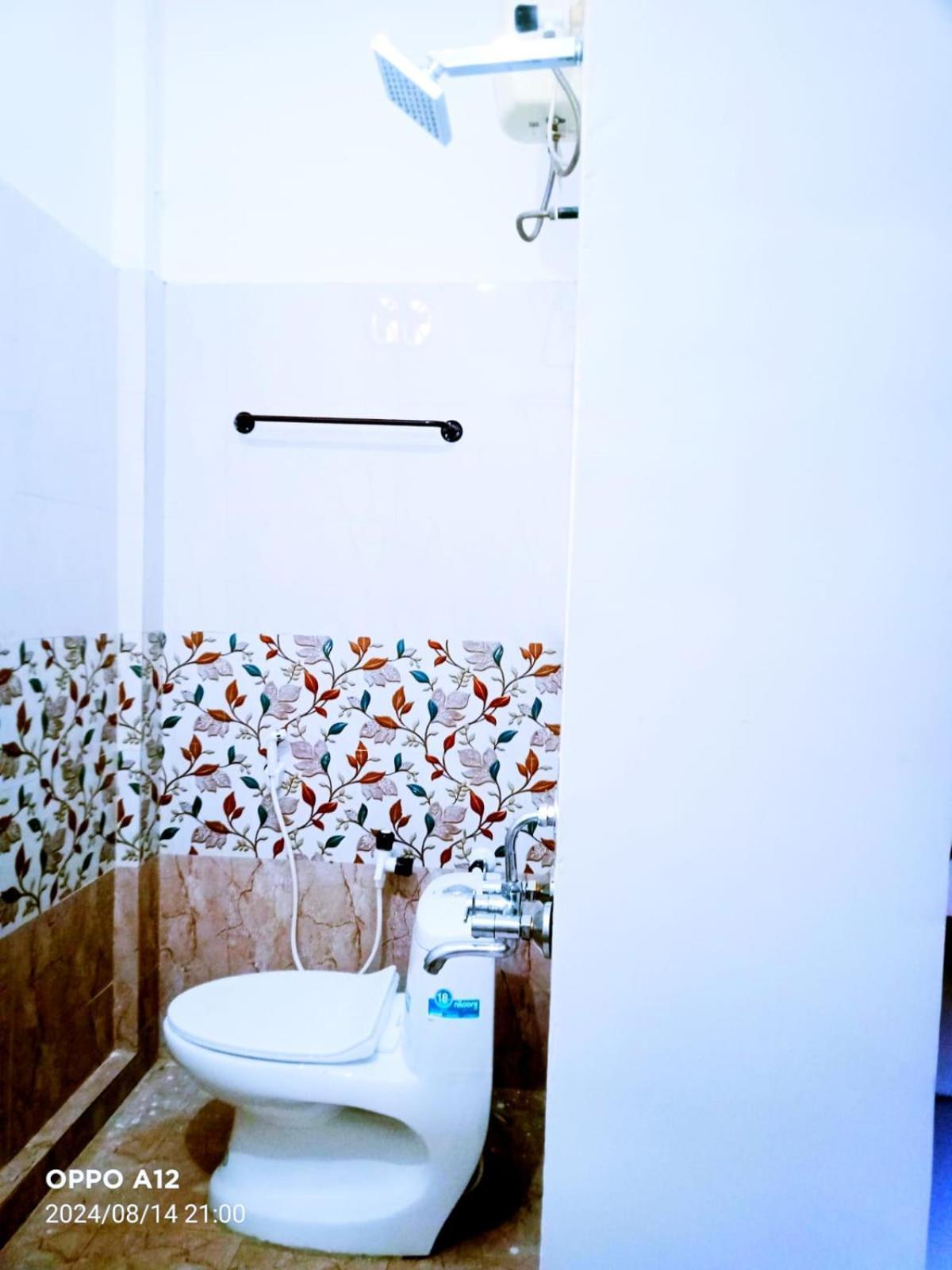 Asshappystayinn Hotel Tiruchirappalli Екстер'єр фото